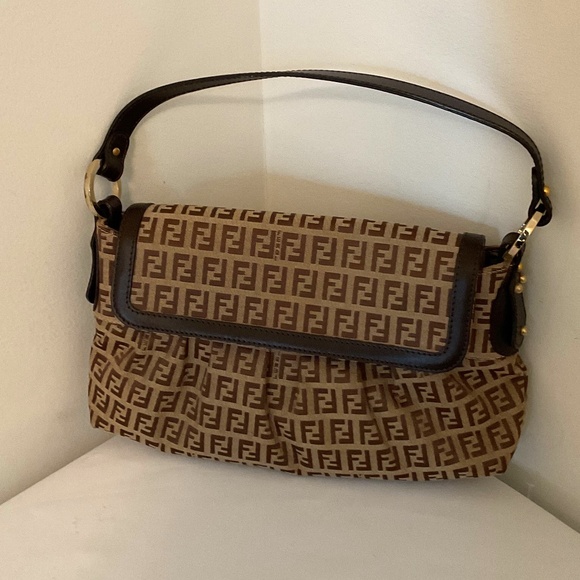 FENDI Monogram Purse - Picture 1 of 6